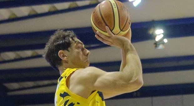 Attilio Pierini, capitano del Basket Recanati