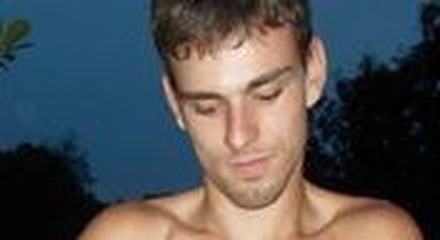 Luca Varani, autopsia choc: torturato a martellate per ore e ucciso con cento coltellate