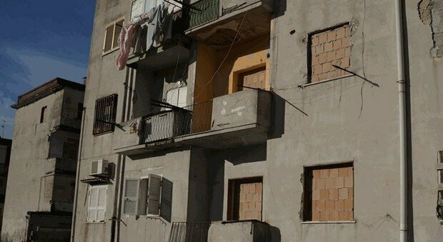 Napoli Est, case popolari occupate da anni: Ponticelli attende la rigenerazione