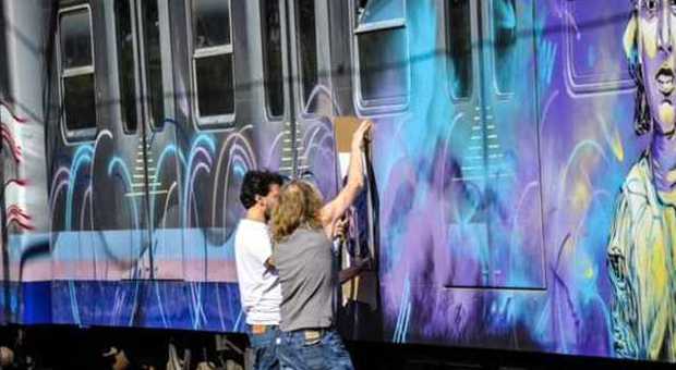 Ostia, sei street-artist internazionali ridipingono i treni della Roma-Lido