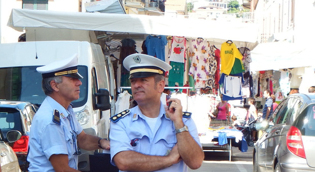 I vigili di San Benedetto indosseranno una bodycam: più sicurezza contro l'abusivismo