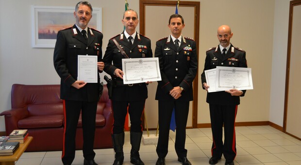 Terni, riconoscimenti a tre carabinieri: Distintivo d’onore al militare ferito in servizio a Porano