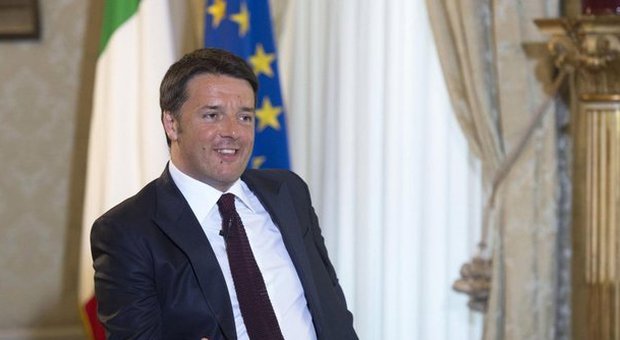 Renzi: «Pd di sinistra anche senza D'Alema». Poi attacca gli impresentabili in Campania