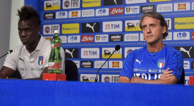 Nazionale, Mancini: «Sogno Qatar 2022 con Balotelli e Chiesa»