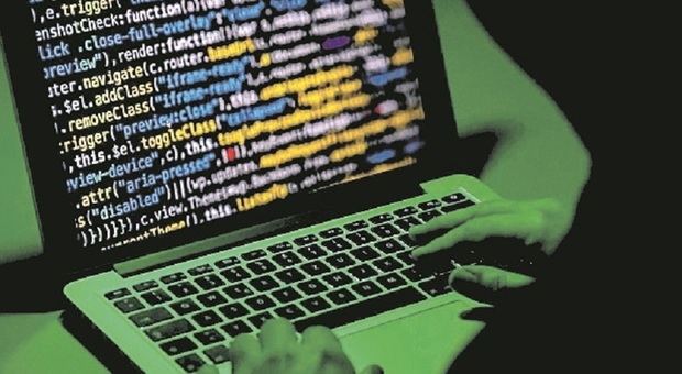 Hacker, colpiti i dati dei consiglieri regionali: «Ma tredicesime salve». Violati anche i sistemi informativi riguardanti i cedolini di Zaia