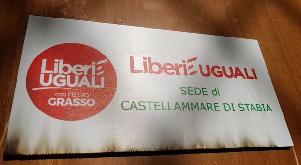 Liberi e Uguali: atto vandalico contro la sede di Castellammare
