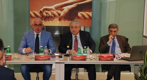 Da sinistra il vice presidente di Gafi Vittorio Genna, il presidente Rosario Caputo e il direttore generale Michele Izzo