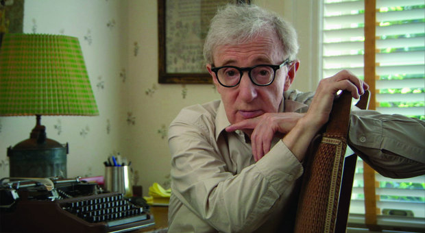 Autobiografia di Woody Allen, a poche ore dall'uscita, al top delle vendite online