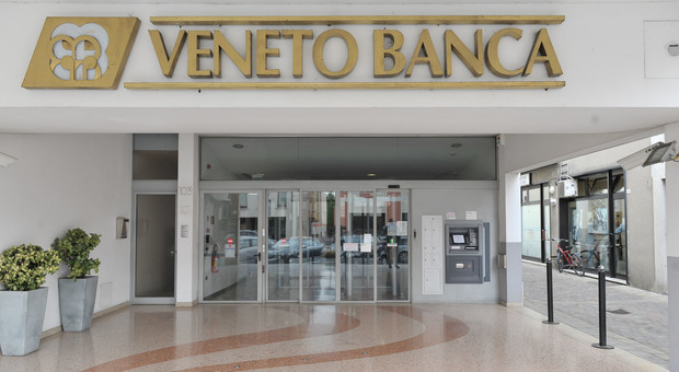 Veneto Banca, 4 indagati ma due accuse su quattro rischiano la prescrizione