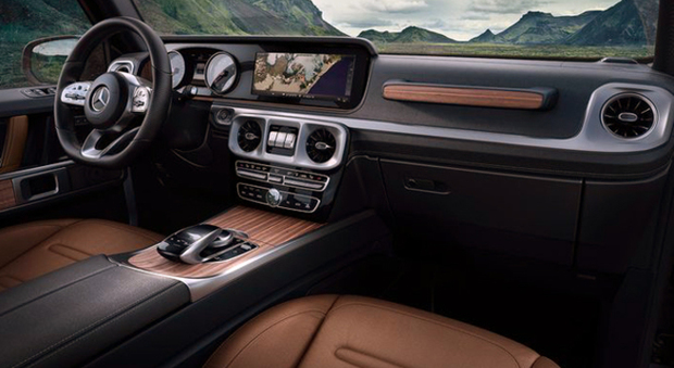 Gli interni lussuosi della nuova Mercedes Classe G