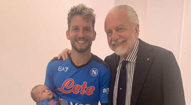 Napoli, "contratto" per Ciro Romeo: scatto post gara con De Laurentiis