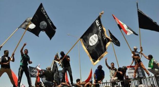 Isis, sondaggio choc su Al Jazeera: l'81% degli arabi in favore dei terroristi