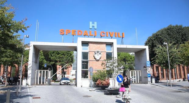 Brescia, neonato ucciso dal batterio contratto in ospedale, il primario: «Siamo alla ricerca del focolaio»