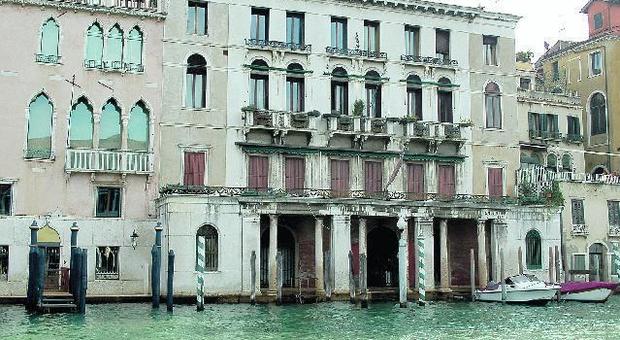 Asta a Venezia: venduto appartameto al piano nobile di Palazzo Sernagiotto
