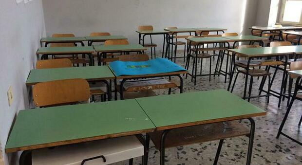 Piacenza: inviava video a luci rosse agli studenti, sospeso professore di religione