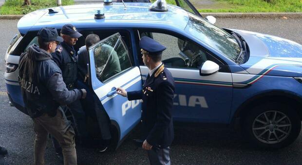 Pompei, arrestati falsi poliziotti: chiedevano «mazzette» al titolare di un bar