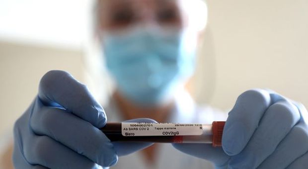 Coronavirus: tornano a salire i nuovi casi, pesano i numeri della Lombardia
