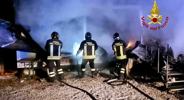 Perugia, terribile incendio a Centova: due feriti, uno in condizioni disperate