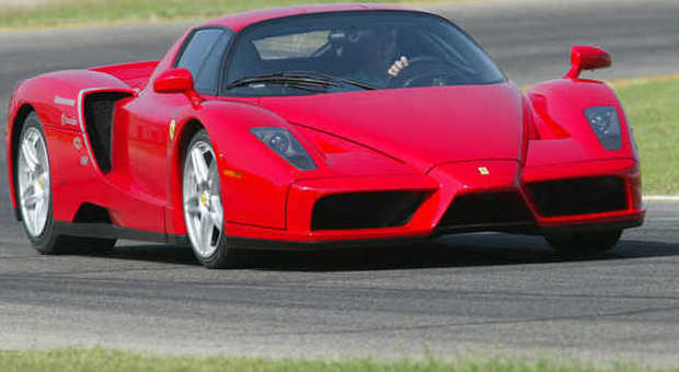 La Ferrari Enzo prodotta in soli 400 esemplari
