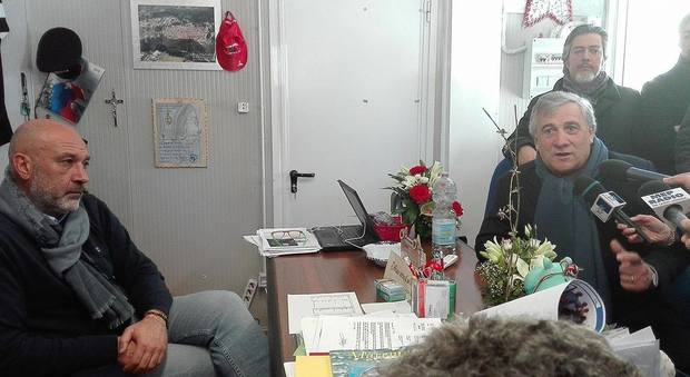 Antonio Tajani ad Amatrice insieme al sindaco Pirozzi