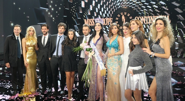 Napoli incorona «Miss Europa» al Teatro Mediterraneo
