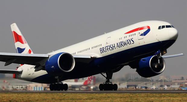 Odore di cannabis a bordo, volo della British Airways costretto ad un atterraggio d'emergenza