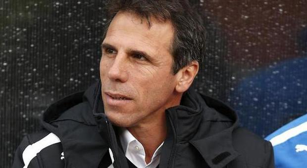 Ufficiale, Zola è il nuovo allenatore del Cagliari, il suo vice sarà Casiraghi