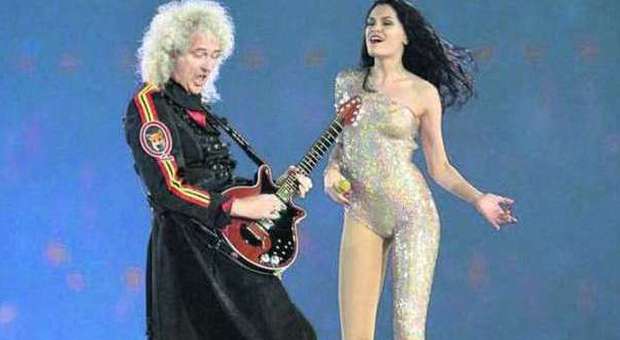 Brian May con Jessie J
