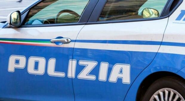 Napoli, controlli straordinari nel Vasto: veicoli sequestrati e una denuncia per guida senza patente
