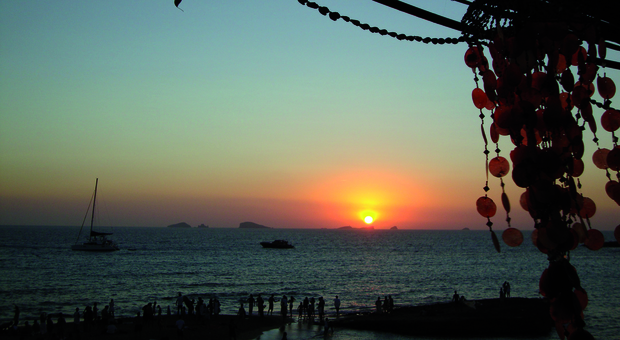 Ibiza a Natale e Capodanno: cinque motivi per scegliere la "Isla blanca"