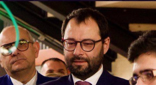Il ministro Stefano Patuanelli a Live non è la D'Urso: «Non posso dire oggi se aumenteremo le restrizioni il 3 aprile»