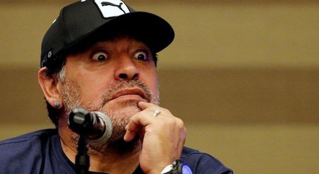 Maradona contro tutti: "La mia ex moglie Claudia è una ladra e Diego junior è nella lista nera"