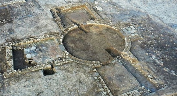 In Gran Bretagna scoperta una villa romana unica al mondo. Gli storici perplessi: «Come è finita lì?»