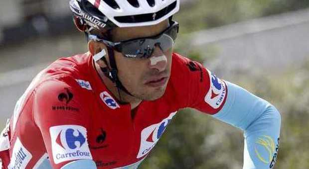 Fenomenale Aru alla Vuelta stacca Dumoulin di 3' e trionfa