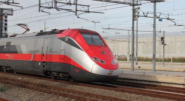 Il governo convocherà Trenitalia: «Giusto che il treno arrivi fino a Lecce»