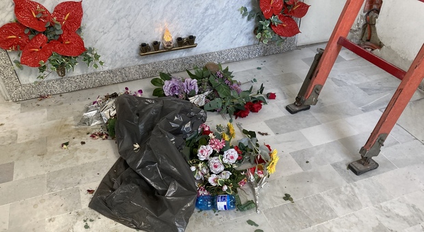 Napoli, ancora un furto nel cimitero di Ponticelli: si attende la videosorveglianza