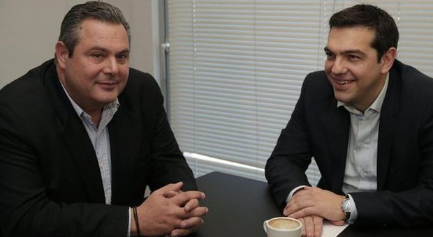 Grecia, Tsipras giura e va al governo con la destra. L'Europa tratta sul debito