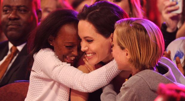 Angelina Jolie con la figlia adottiva Zahara
