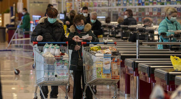 Lazio, pronta l'ordinanza: supermercati e alimentari chiusi a Pasqua e Pasquetta