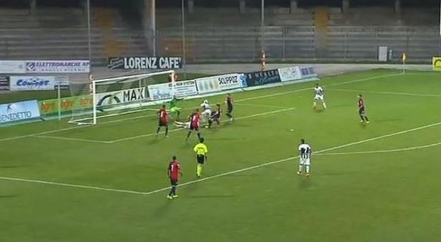 Ascoli-Gubbio 2-2/Diretta Bianconeri in dieci nel finale
