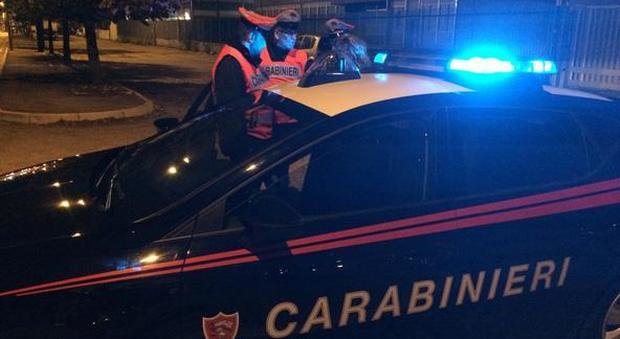 Pesaro, pedinano 3 magrebini sospetti: in manette con mezzo chilo di hashish