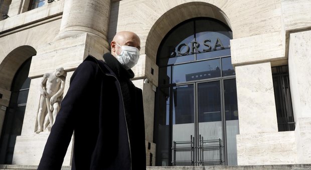 Coronavirus, tonfo Borse europee: Milano chiude la seduta in calo del 3,5%