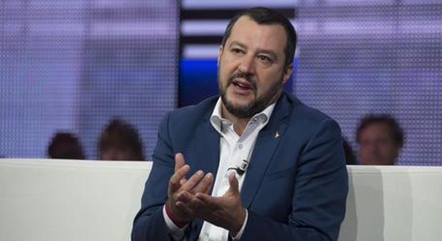 Salvini sfida la Ue: «Se insistono darò più soldi agli italiani»