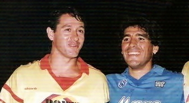 Maradona, l'ex Lecce Barbas: «In Argentina parlano di Diego come se fosse ancora vivo»