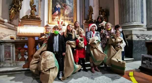 Natale a Napoli, la festa per i bambini ucraini rifugiati nella sede della Fondazione Grimaldi