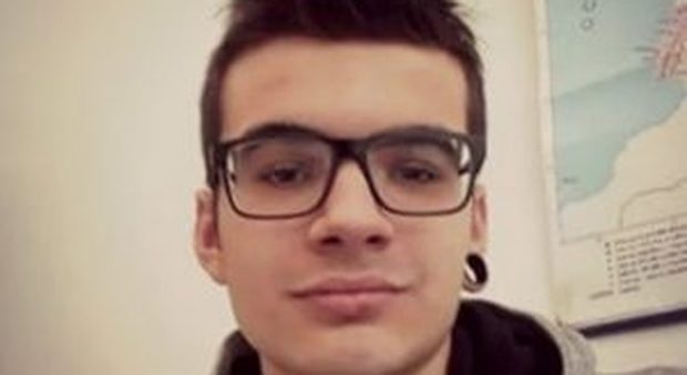 Nicola, scomparso a Trento. Il corpo del 18enne trovato senza vita, è giallo