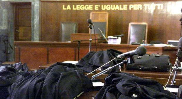 Appelli, la giustizia negata a Napoli: quattro anni senza un'udienza