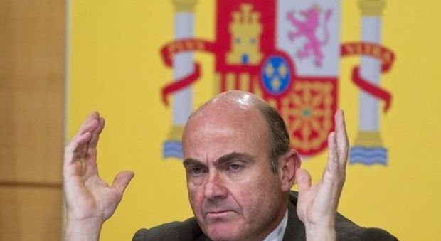 Spagna, ministro de Guindos: "L'economia rallenterà se non si sblocca lo stallo politico"