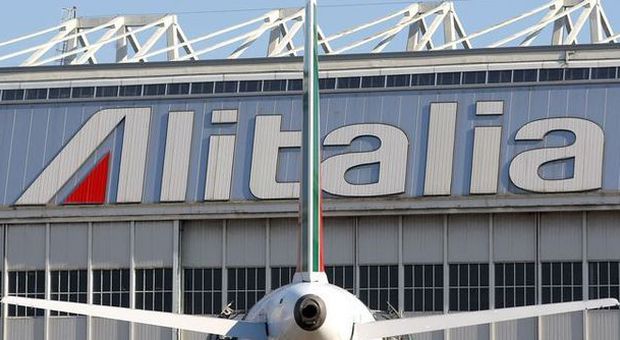 Un aereo Alitalia a Fiumicino
