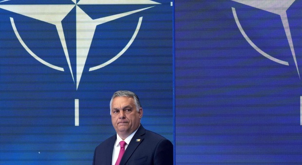 Orban punta i piedi contro la Svezia nella Nato, da Washington scatta l'avvertimento: «A rischio rapporti fra Usa e Ungheria»